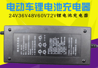Chine chargeur de batterie d'ion de lithium de 24V 36V 48V 60V 72v, chargeur de batterie électrique de bicyclette fournisseur