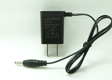 Chine Chargeur noir/du blanc 3,7 volt 18650 de batterie, chargeur de cellules d'ion de lithium de prise des USA fournisseur