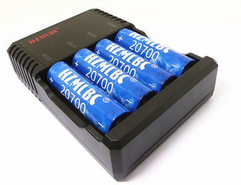 Chine Chargeur de batterie durable de clope d'E 18650 20700 couleur de noir de la Manche du chargeur de batterie 4 fournisseur