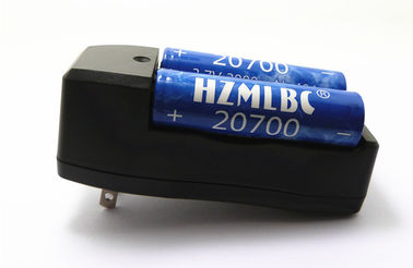 Chine 2 le double chargeur de batterie d'ion de Li d'universel de 500MA *2 18650 a adapté 20700 la batterie * prise des 2 USA fournisseur